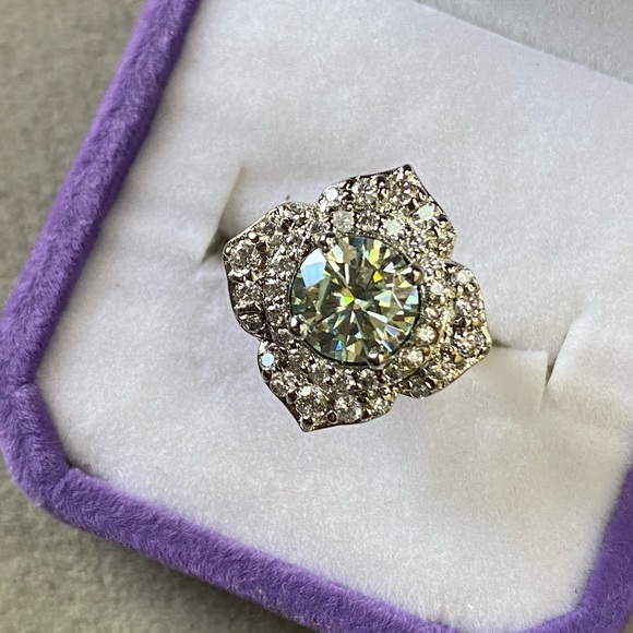 Blooming Flower Moissanite Diamond Engagement Ring - Picture 14 of 17